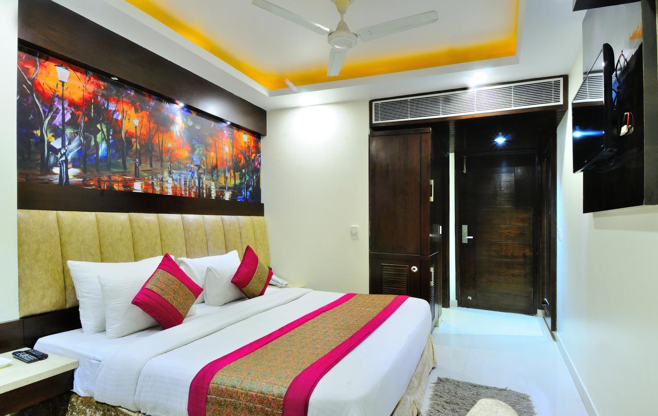 Hotel Sai Miracle - Luxury Living Neu-Delhi Exterior foto