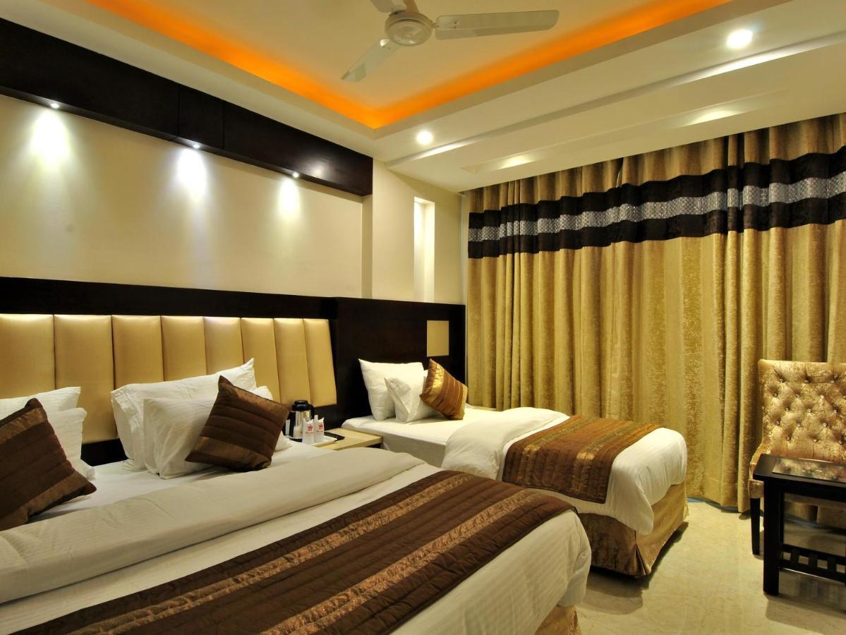 Hotel Sai Miracle - Luxury Living Neu-Delhi Exterior foto