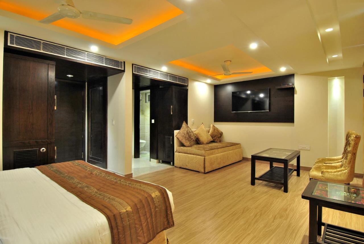 Hotel Sai Miracle - Luxury Living Neu-Delhi Exterior foto