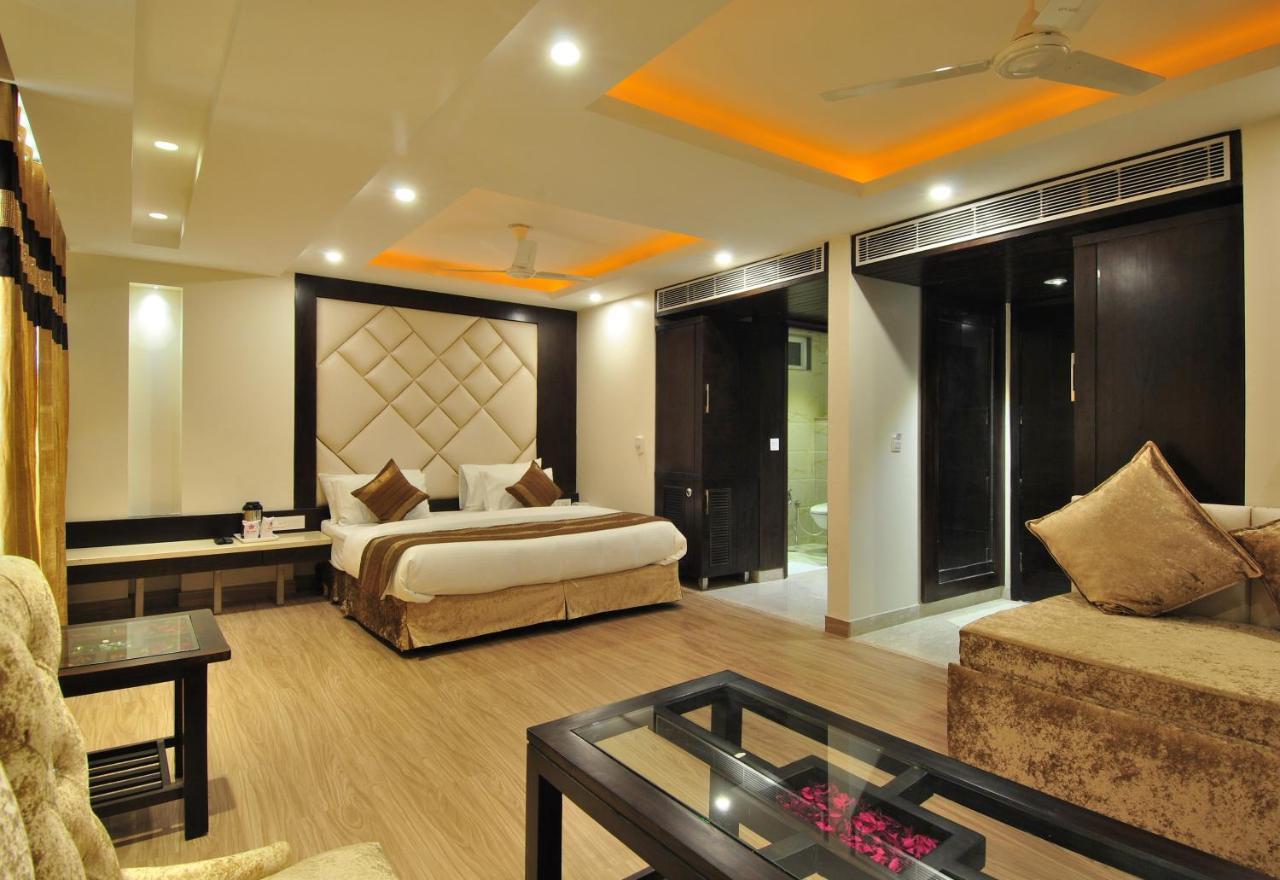 Hotel Sai Miracle - Luxury Living Neu-Delhi Exterior foto